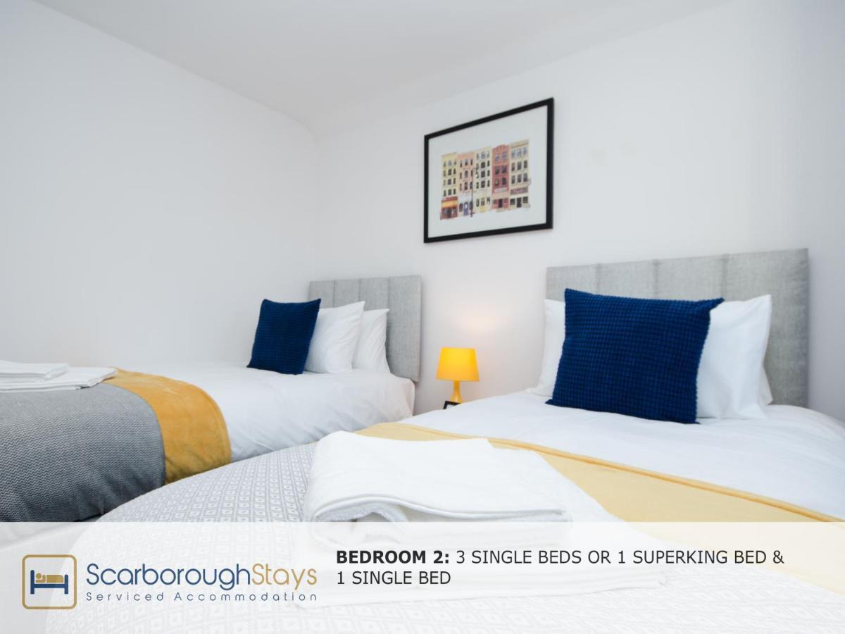 Hibernia Place, 3 Bedroom Townhouse With Patio & Seating Area - Free Parking Scarborough Kültér fotó