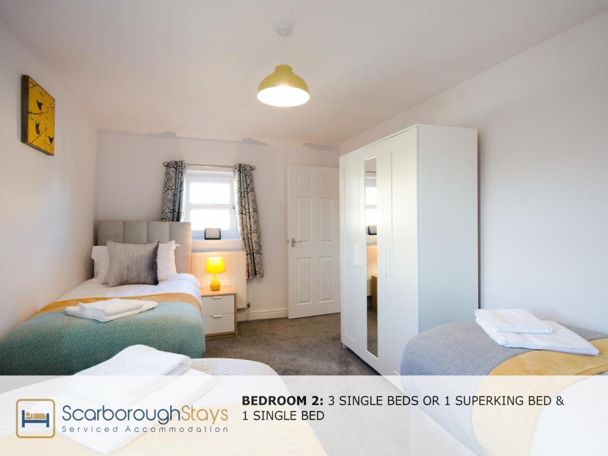 Hibernia Place, 3 Bedroom Townhouse With Patio & Seating Area - Free Parking Scarborough Kültér fotó